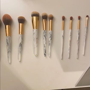 BH Cosmetics Marble Luxe Complete Brush Set